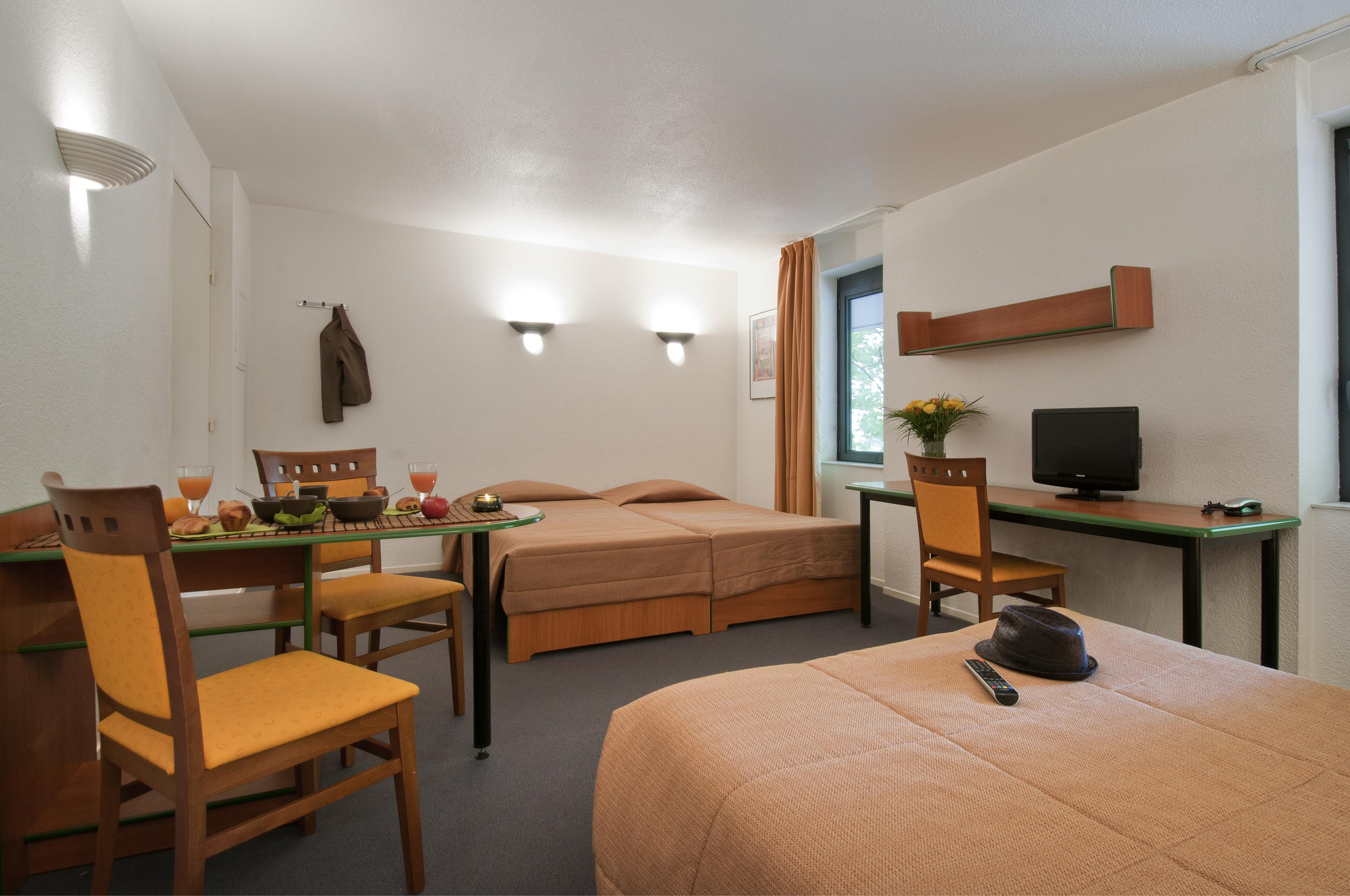 קורבוו Aparthotel Adagio Access La Defense - Leonard De Vinci מראה חיצוני תמונה